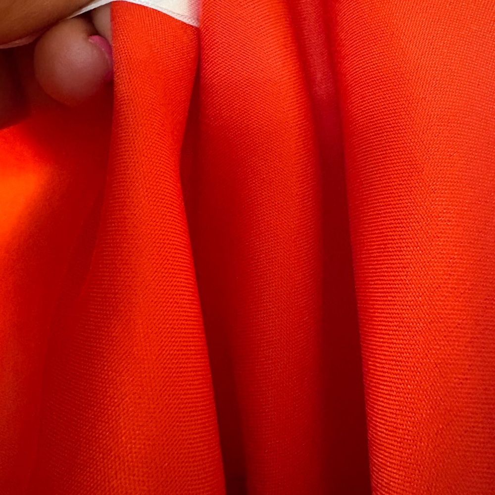 Red dress from Amazon size 2 never worn - Picture 3 of 3